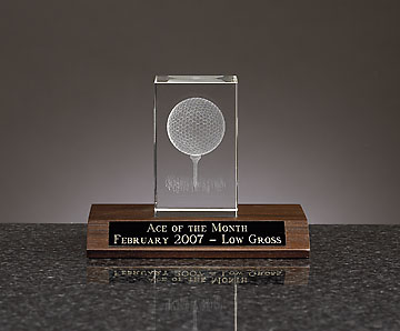 3-D CRYSTAL AWARD W/BALL ON TEE DESIGN